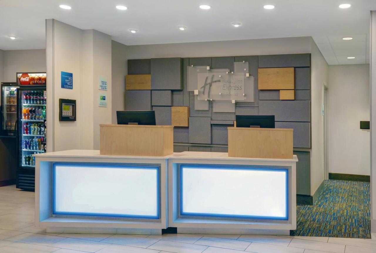 Express & - - Overland Park Area By Ihg 3* Lenexa