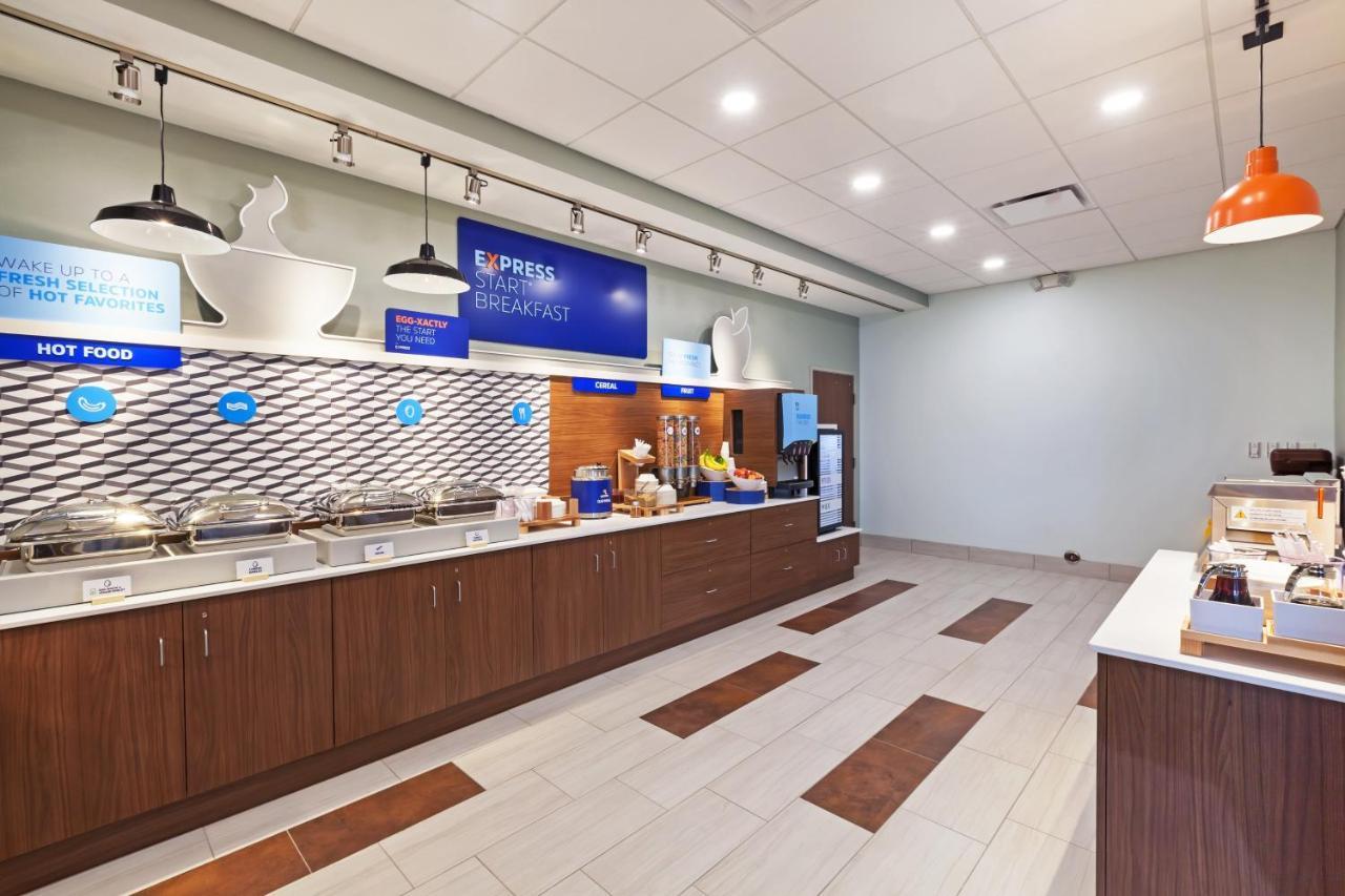 Express & - - Overland Park Area By Ihg Hotel Lenexa
