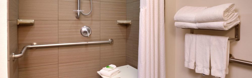 Express & - - Overland Park Area By Ihg
