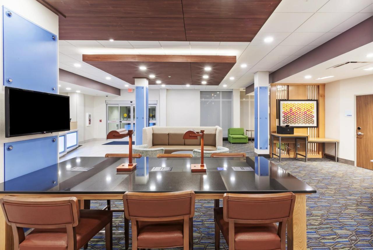 Hotel Express & - - Overland Park Area By Ihg