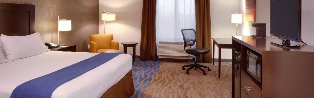 Express & - - Overland Park Area By Ihg