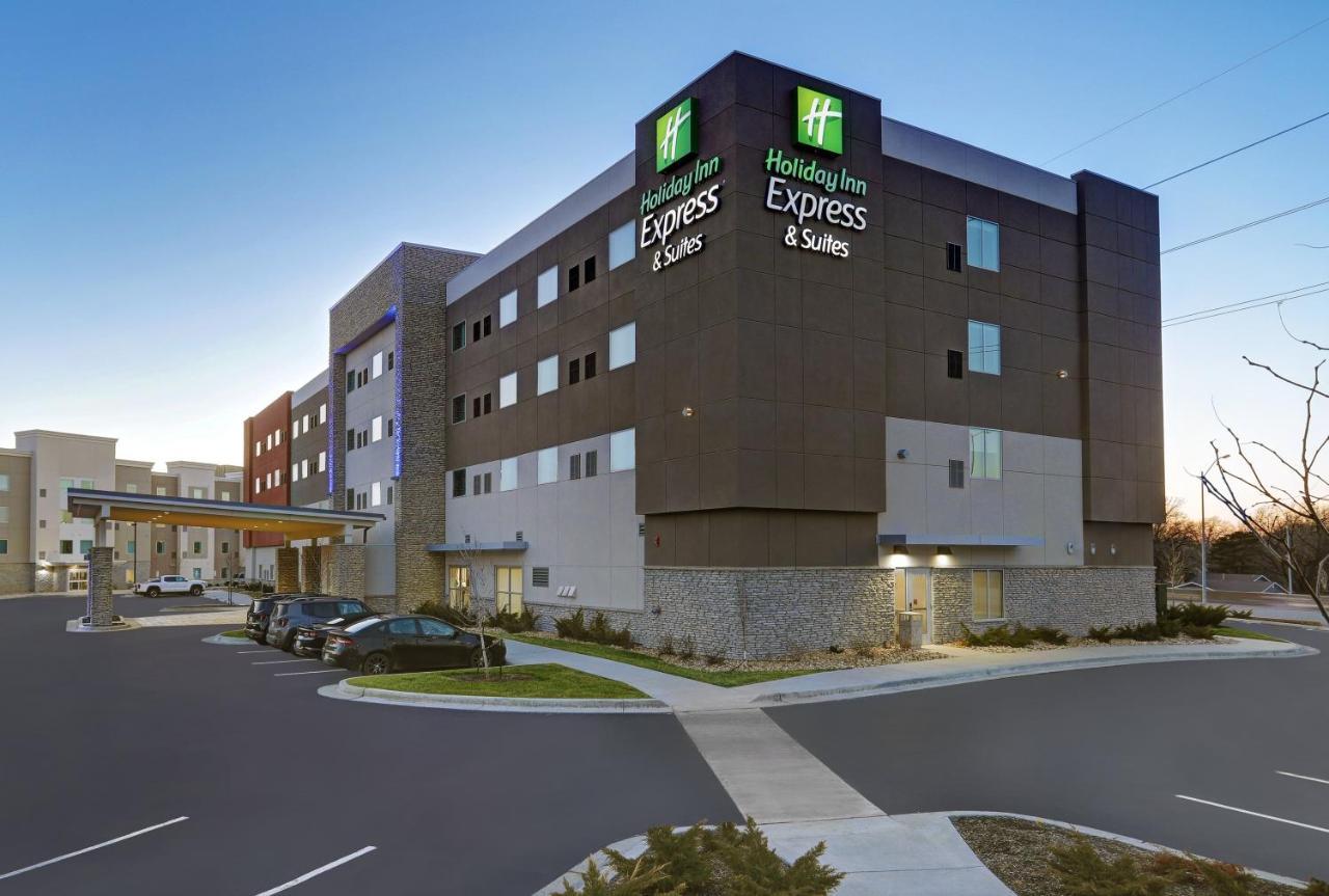 Express & - - Overland Park Area By Ihg Lenexa